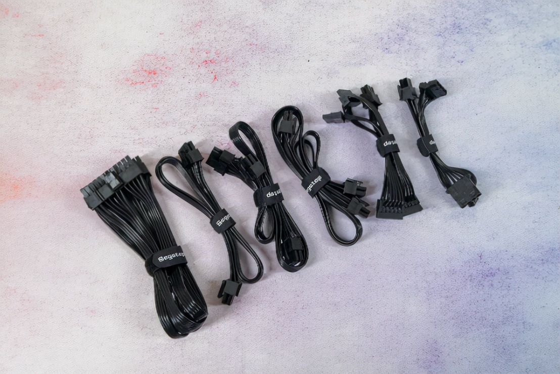 提着走的3A游戏ITX主机，超频三蜂鸟2装机体验