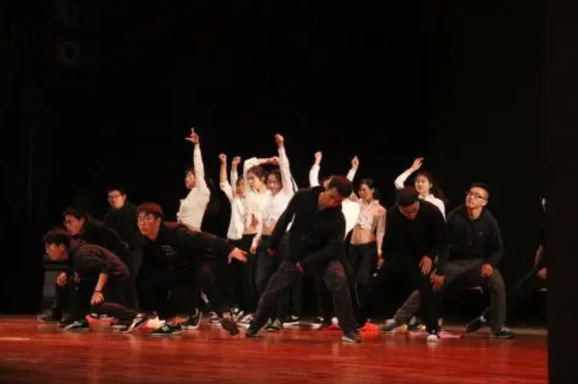 大学生竞选班干部，什么职位最值得报名？从业多年辅导员说出答案