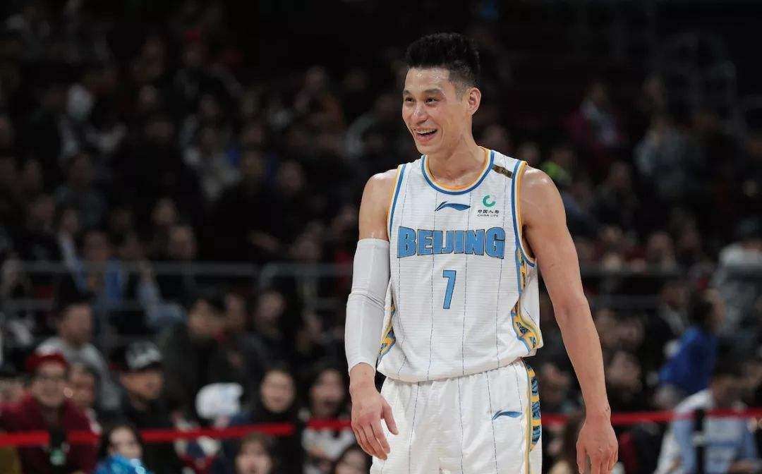 为什么nba没有签林书豪(当年在尼克斯打出“林疯狂”的林书豪，为什么最终没有续约？)