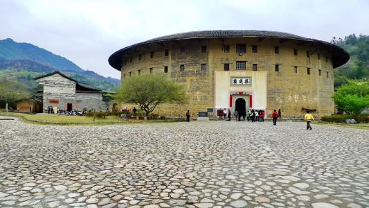 985重点大学的东南大学，为何被人们误认为是“福建三本”？