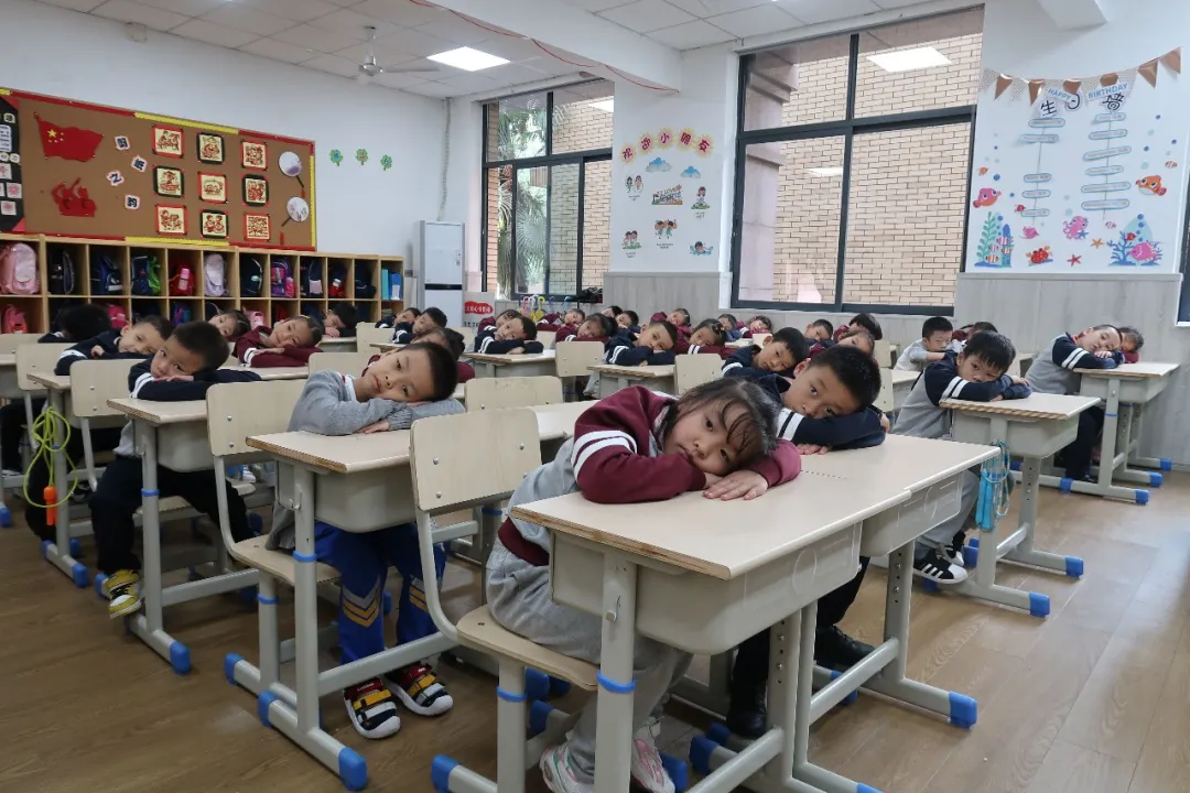 好习惯，伴成长——记华中附小一年级“一日常规”评比活动