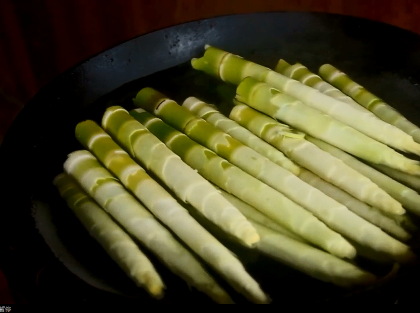 新鲜竹笋最好吃的做法：清脆爽口，开胃下饭，刮油清肠好滋味