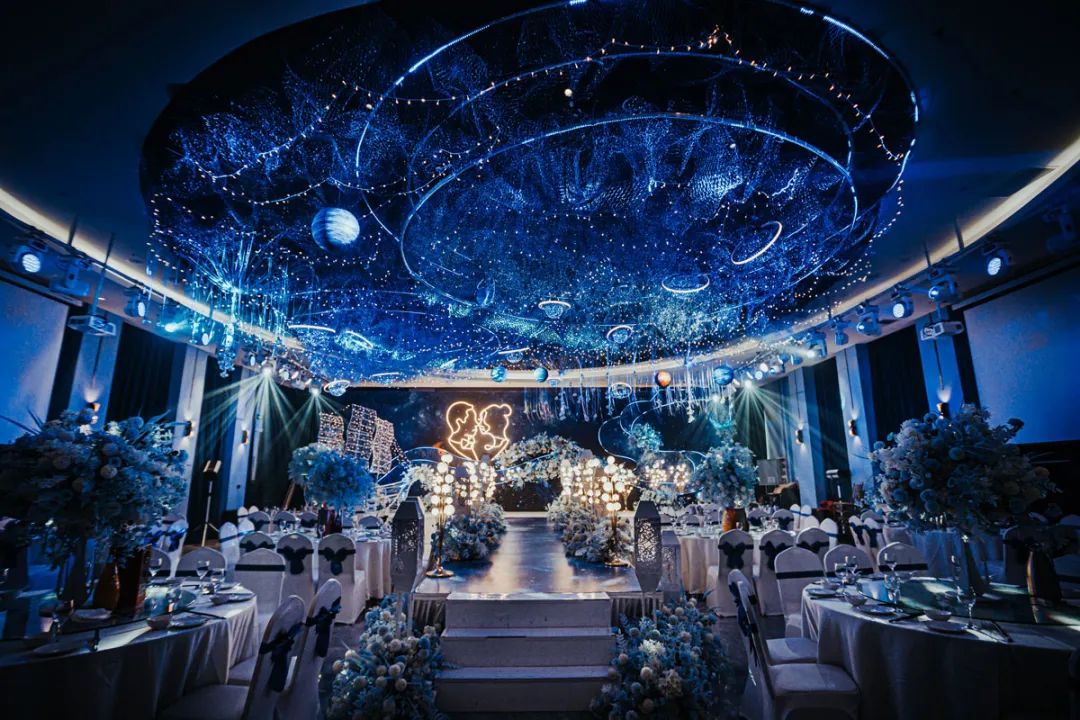 年会预定 | N+1种选择，不如选择一站式宴会服务