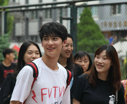 教育部传来消息，大学生将迎接“新挑战”，学生直呼读书好难