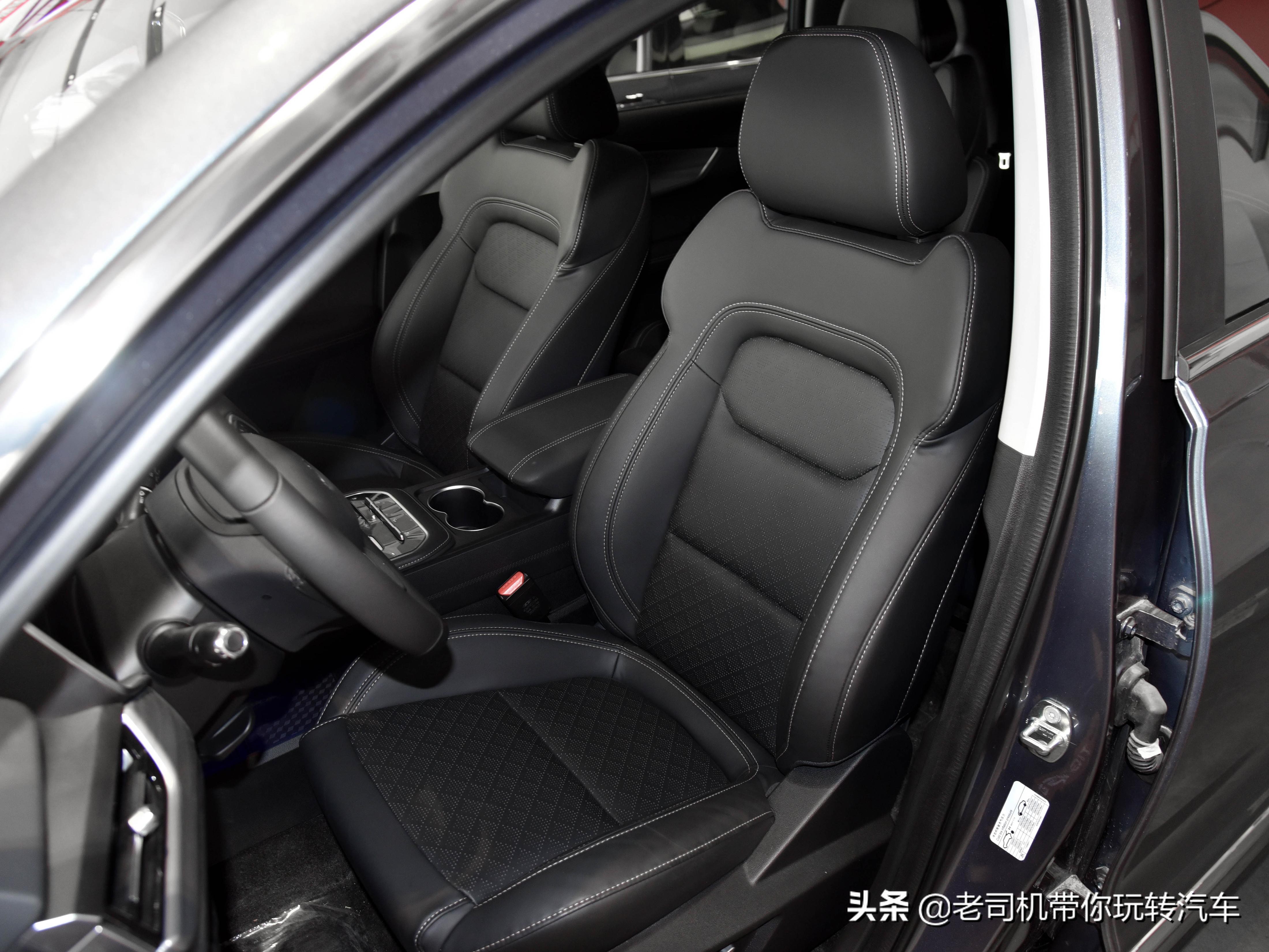 6座SUV佼佼者，价格便宜质量优秀的SUV，实拍奇瑞瑞虎8