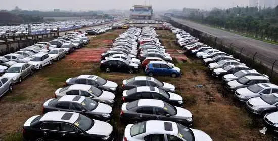 一个月没卖一台车，干了十年的销售辞职了……｜DA调查