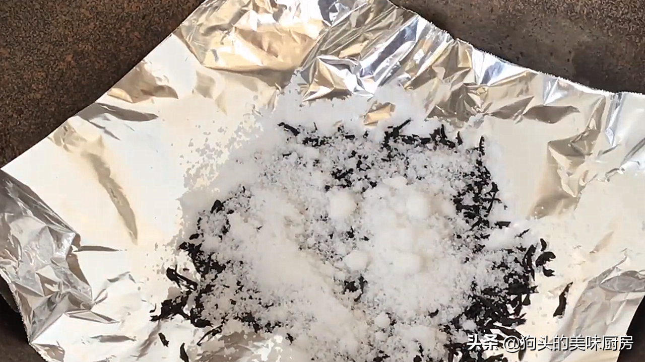 肉馅别包饺子了，试试这样卷一卷，层层都有肉，上桌就是硬菜