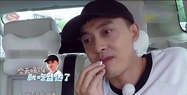 李佳航吐槽：为益达打十年的广告没拿过一分钱，益达官方回复亮了