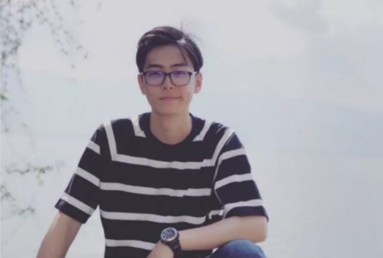 听说丑的男生找个女朋友就会变帅，你不信？来看看这几个小哥哥