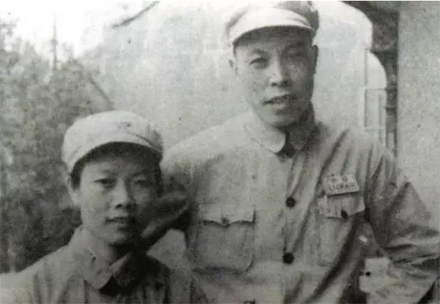 哈军工建校的首任院长兼政委是陈赓，第二任院长和政委分别是谁？