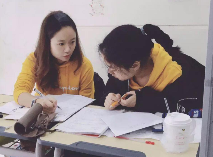 高中生补课和不补课，差别真不是一星半点，成绩可以说明一切