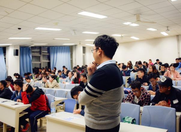 大学课堂允许蹭课吗？想去旁听的同学需了解，听这些课容易被撵走