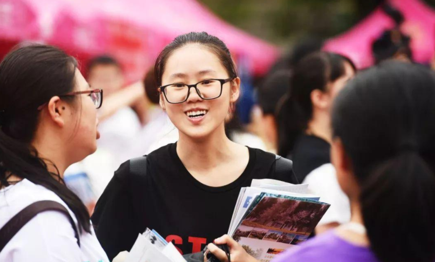 江苏首次用全国卷，再不用解释430分上清华，考生：英语难度降低