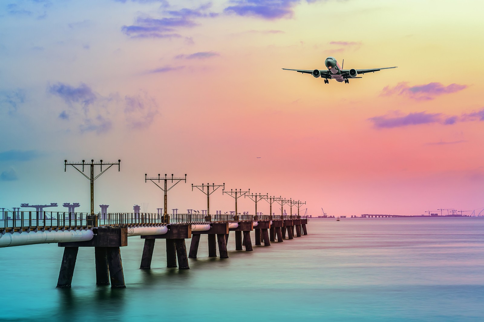 朋友坐飞机去旅行可以祝福一路顺风吗?机长来告诉你答案