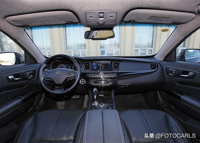 售价70万勇气过人，起亚K9 3.8L V6实拍，玩高配置却吃力不讨好