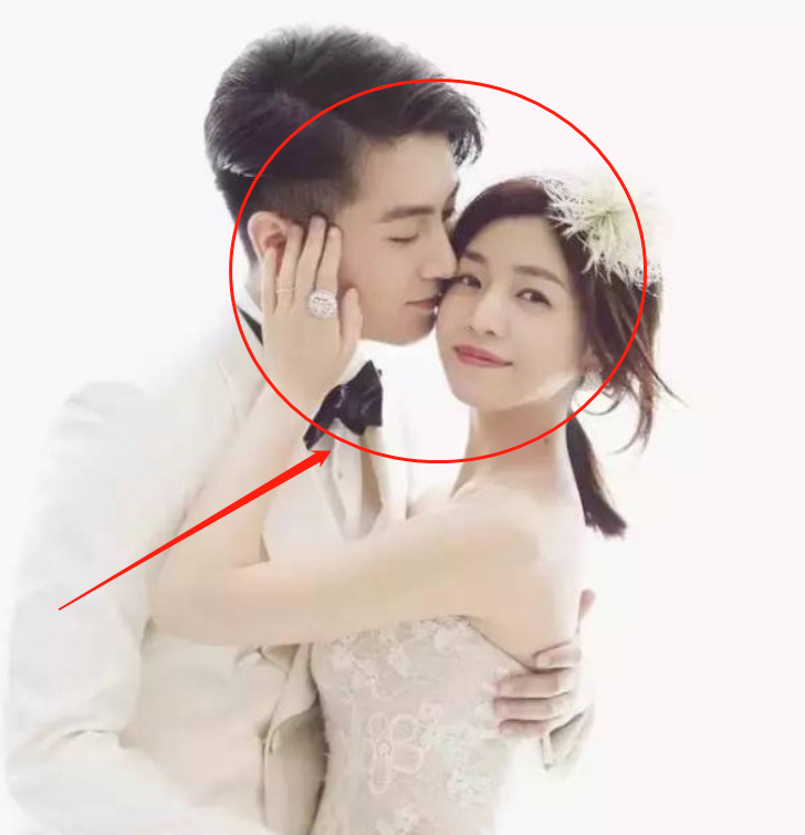 陈晓为老婆应援转错动态，看清陈妍希的回复，这波狗粮我先干为敬