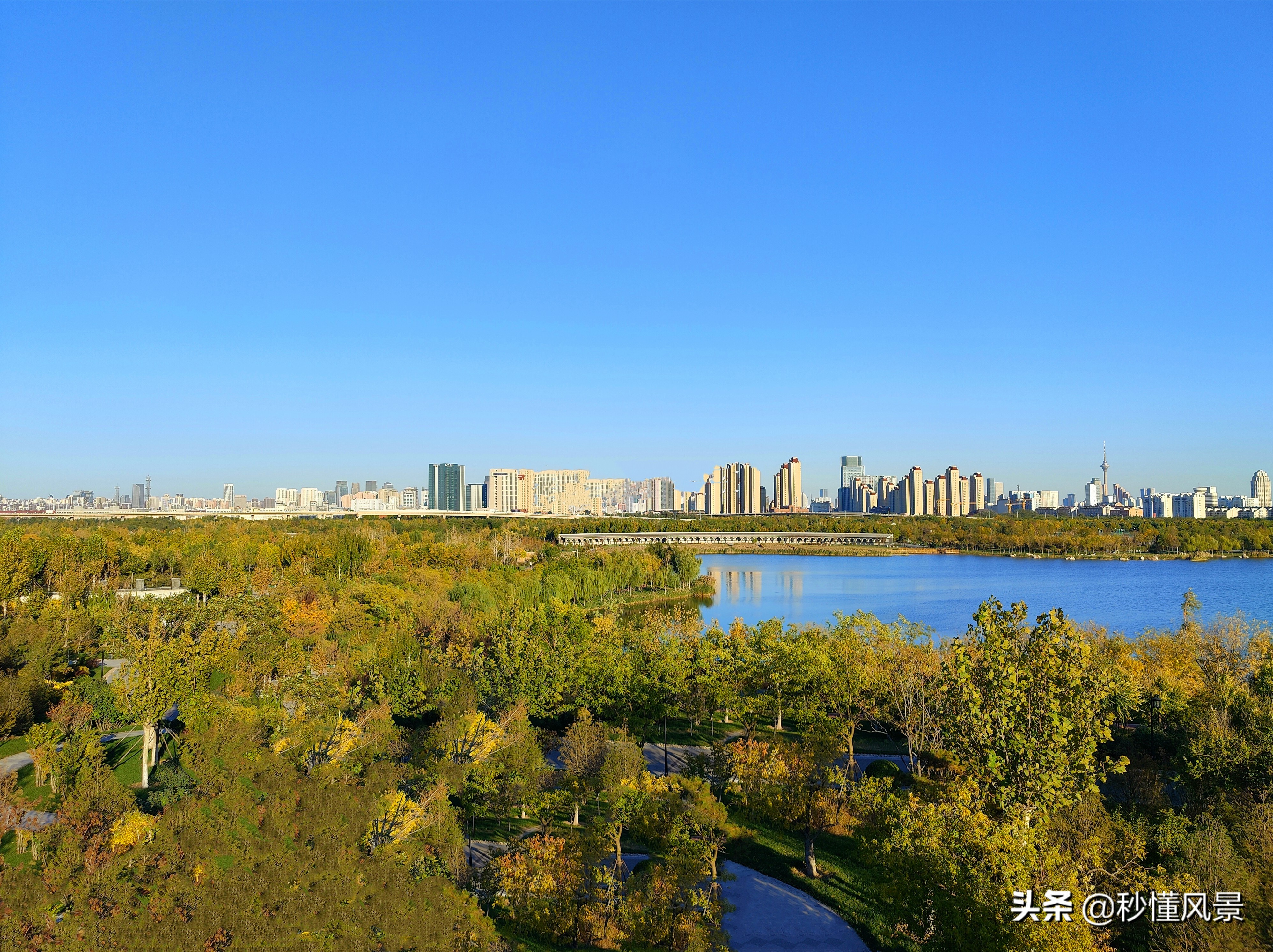 天津中西合璧园林,比水上公园人少,不要门票适合遛娃拍照赏秋 第1张