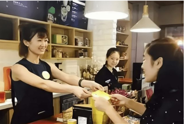 补习机构卷土重来，“补课奶茶店”开业，网友：换汤不换药