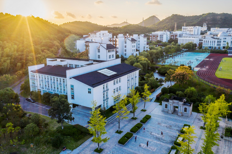 蛟川、兴宁、宁外、蓝青、海二外…宁波市各大名校招生简章