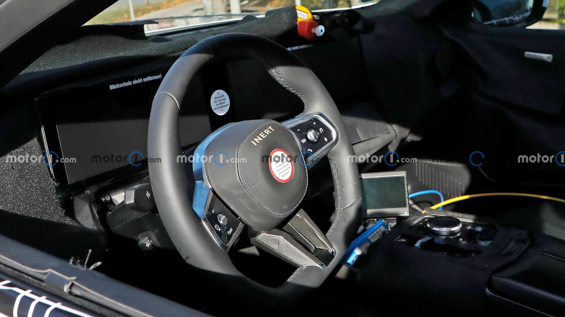 新车｜双连屏内饰设计，预计2023年发布！新款宝马5系谍照