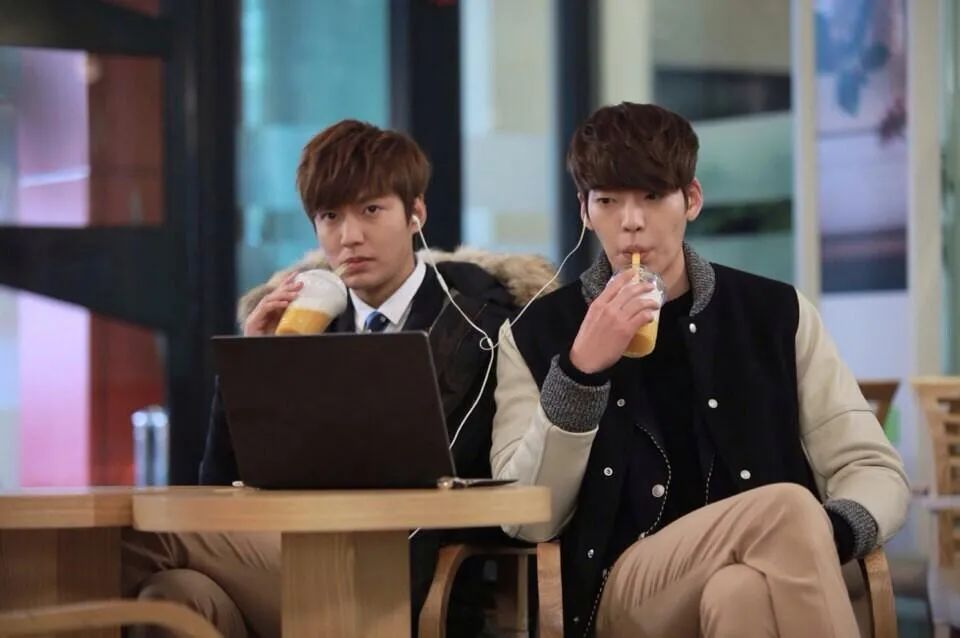 近十年豆瓣最火的10部韩剧，《继承者们》垫底，《星你》仅第3