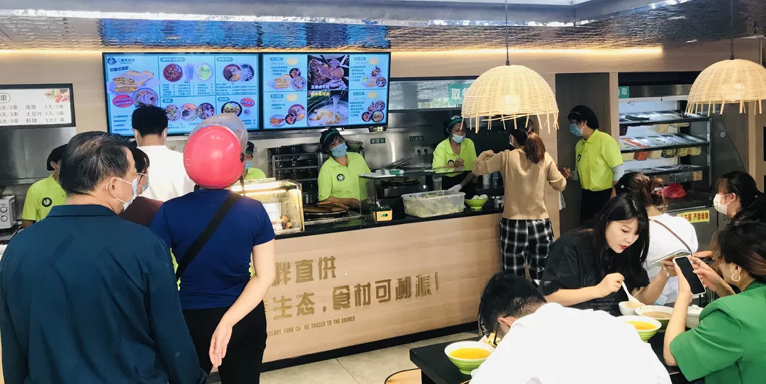 创业者选择加盟二妮菜煎饼开店会有哪些优势?