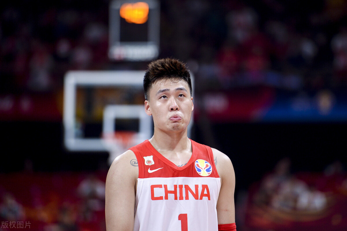 nba中国赛为什么不禁赛(姚明“家规”够严！名嘴爆料赵睿无缘国家队的原因，还是在赎两年前穿美国队服的罪)