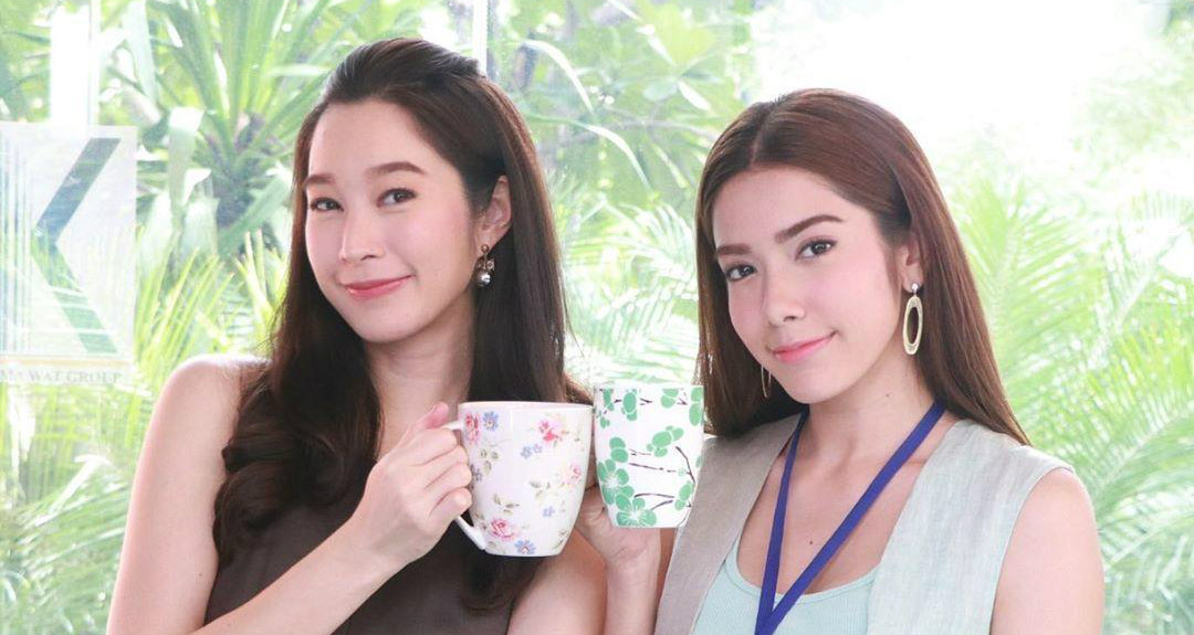 泰国电视剧《日沐浴星辰》开播，是一位像“小时代”一样的俊男美女，但更像犬血。