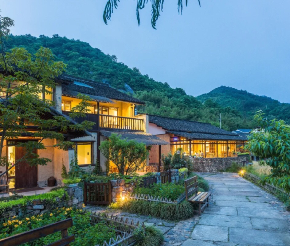 物价不高,别墅住宿300,浙江小地方,美名"李子柒的田园生活"