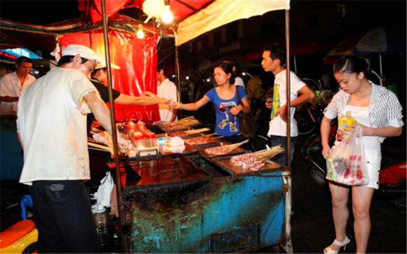 市场上2万元能做的小生意，有哪些能一天收入三五百元？推荐一些