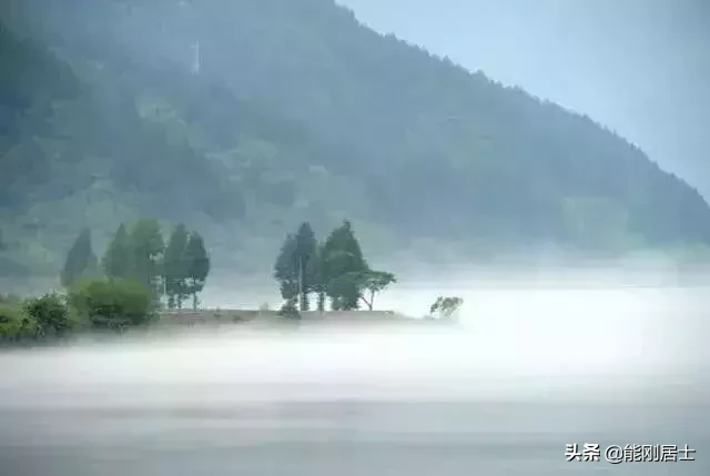 人生不易，悲喜相依，愿我们都能善待他人，也能被世界温柔以待！
