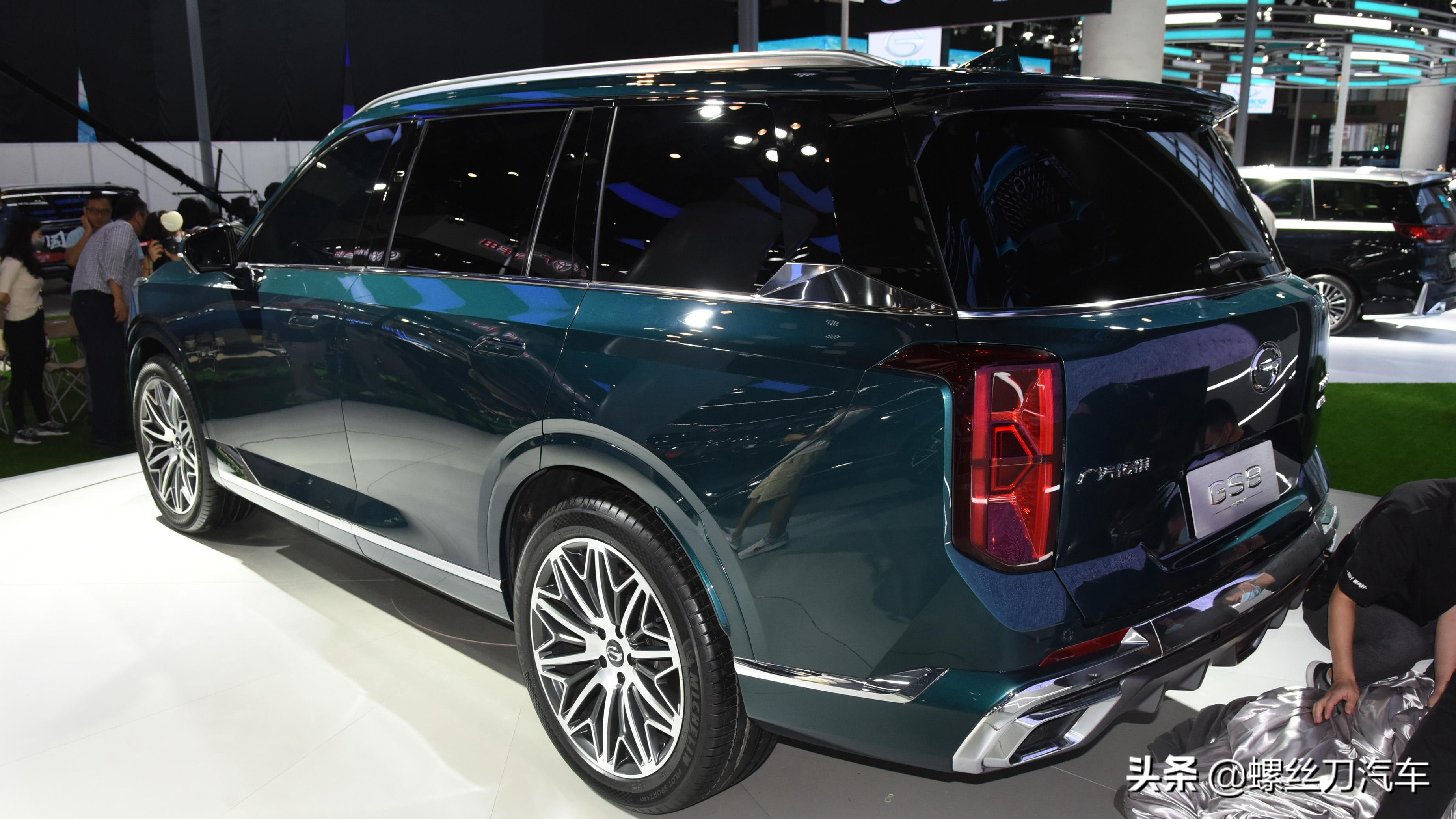 能和汉兰达媲美的中国SUV？传祺GS8预售：18.88万元起