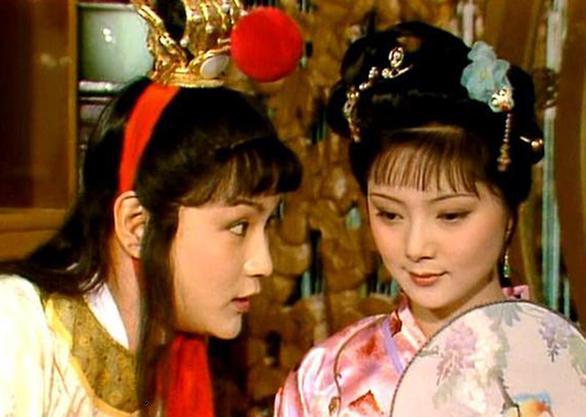 薛蟠不过提了下“金玉良缘”，宝钗为何会哭了一整夜？