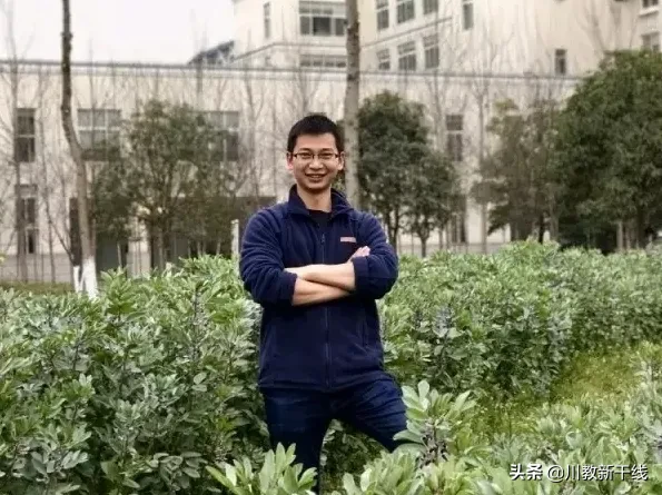 邓忠君：扎根四川大学锦城学院学生农场的“现代农夫”