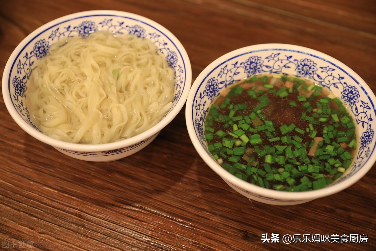 陕西最具地方特色的8碗面，你吃过几种？有你家乡的面上榜吗？