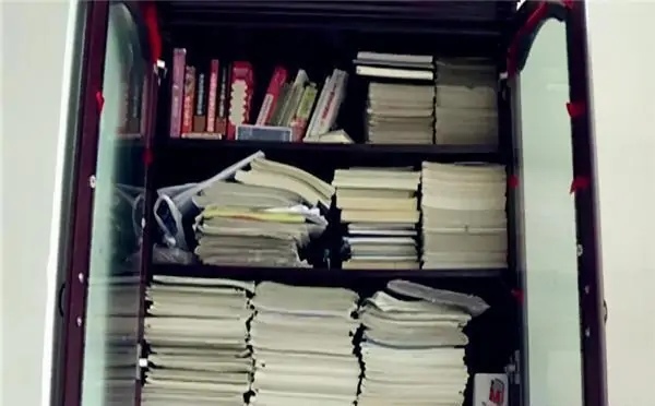 四川男孩高考709分上清华，没用过手机，一块月饼分三份一家吃