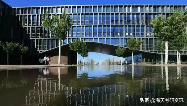 太空舱，建筑获奖，别人家的图书馆从来没让人失望过