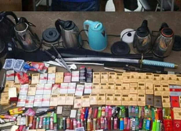 大学宿舍“违禁品”合集，女生寝室品类齐全，男生寝室在意料之内