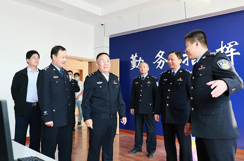 ������ͬ־�����ǹ����־ֵ��� ����ο�ʻ���һ���񾯸���