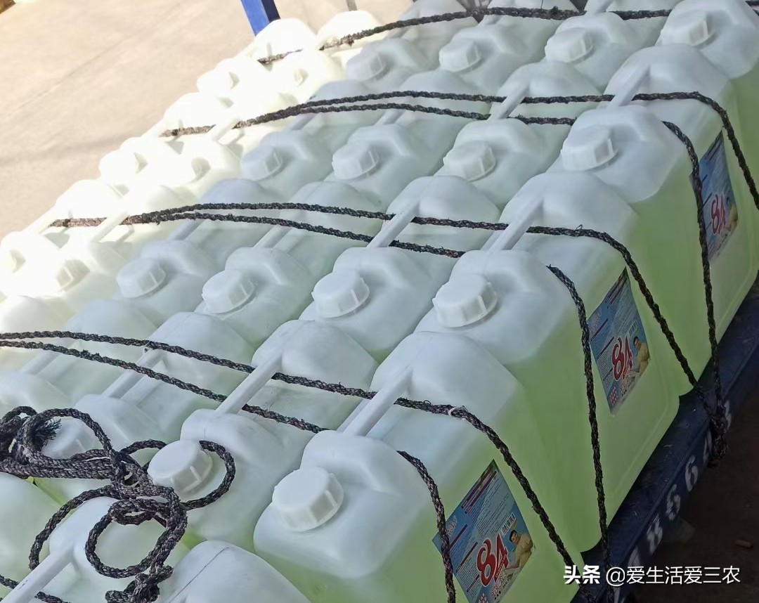 投资几千元在农村开办洗洁精加工厂，月入几万不难，请收藏！
