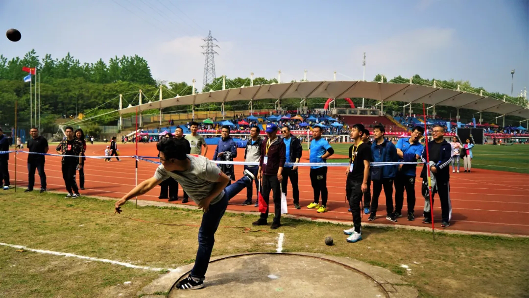 南京“超豪华”大学：别墅宿舍，配备电梯、空调、独卫，坐拥影院、游泳馆、健身房！
