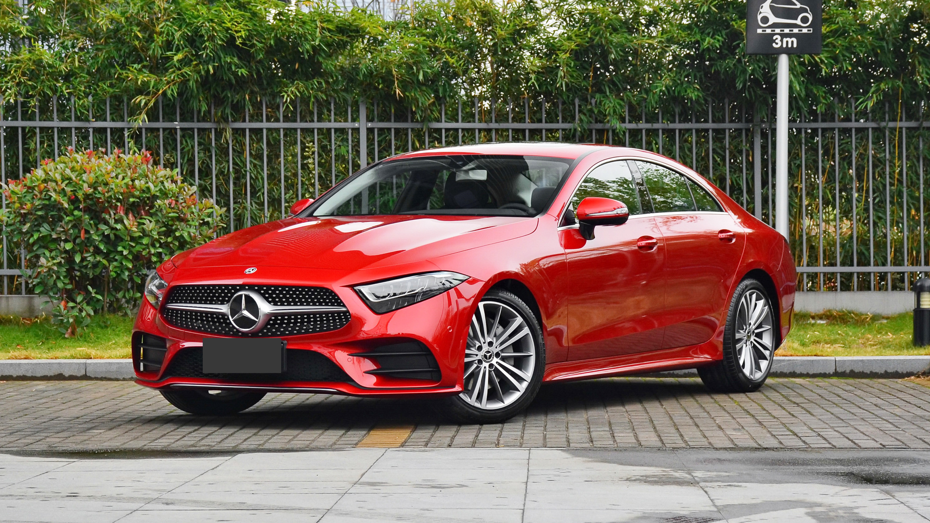 奔驰CLS 260上市！60万的1.5T轿跑你买吗？