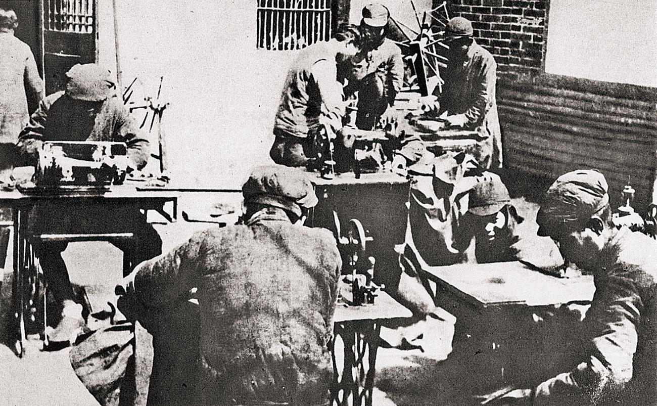 十大元帅1943年谁的级别最高：罗荣桓仅次于朱德和彭德怀，排第三