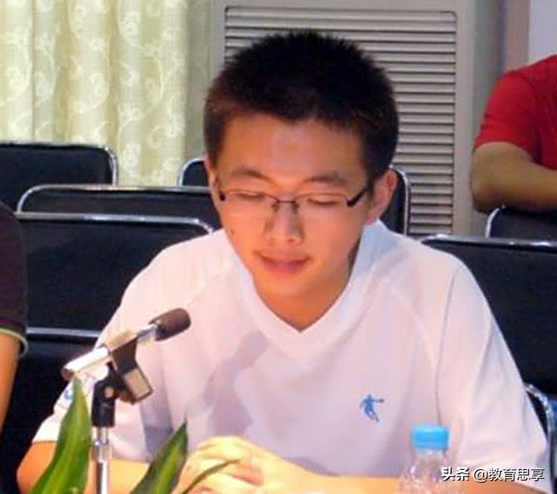 “励志学霸”吴敌：曾高考443分进清华大学，当年是江苏理科状元