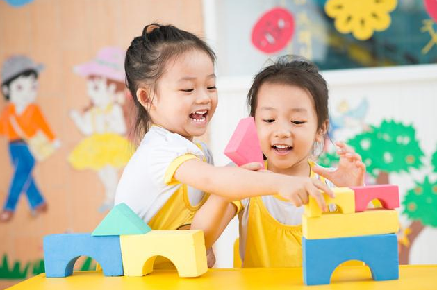孩子不上幼儿园的十大好处分析