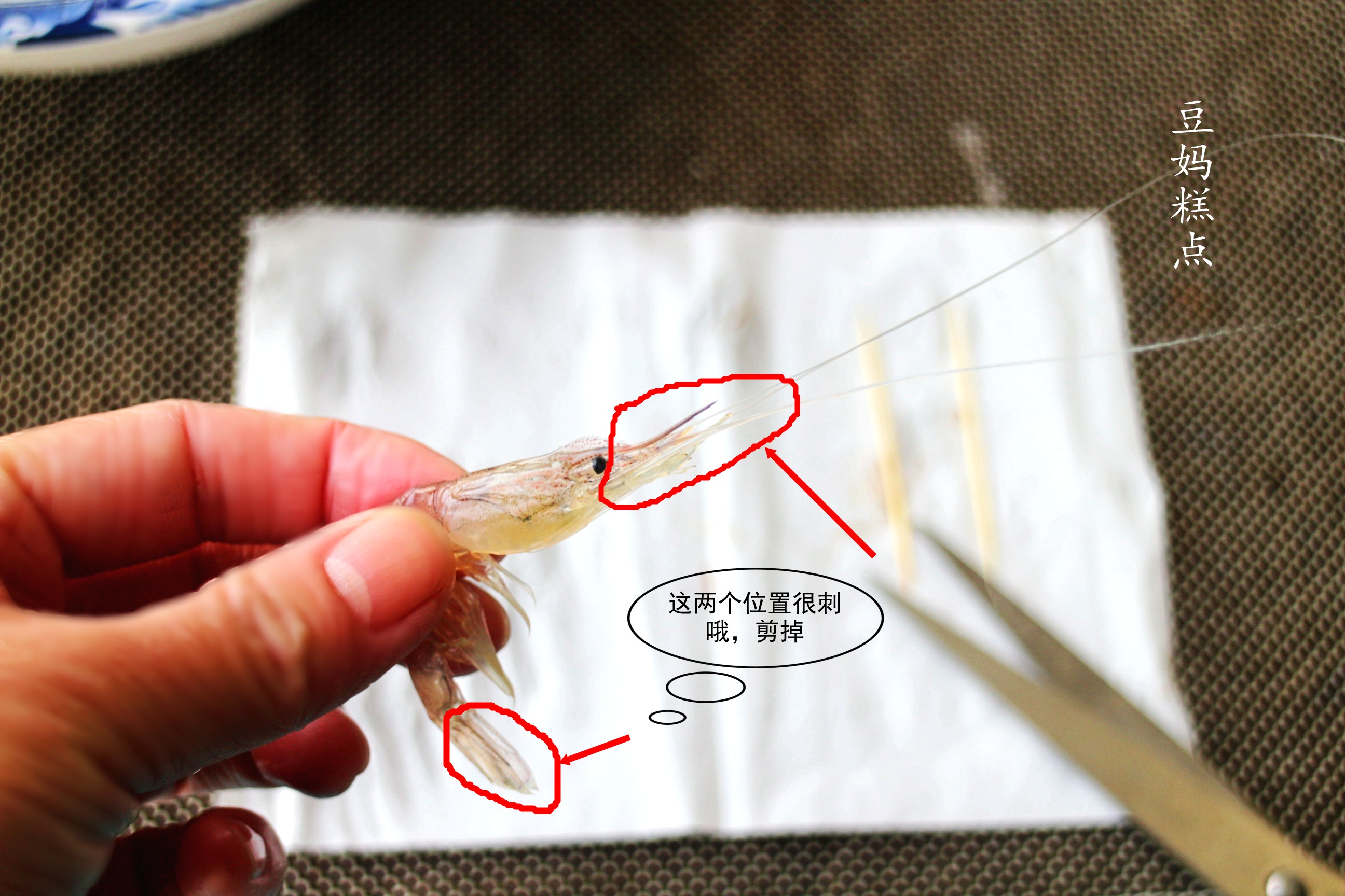 韭菜炒河虾，4月正当吃，鲜香味美，特别适合孩子