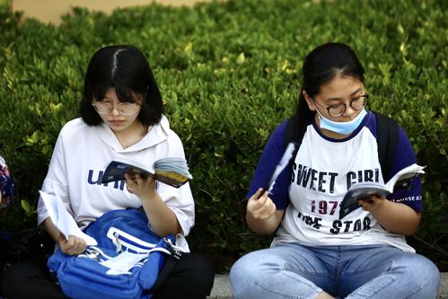 610分排名倒数第3，河南学霸班“凡尔赛”，全班过重点一本线