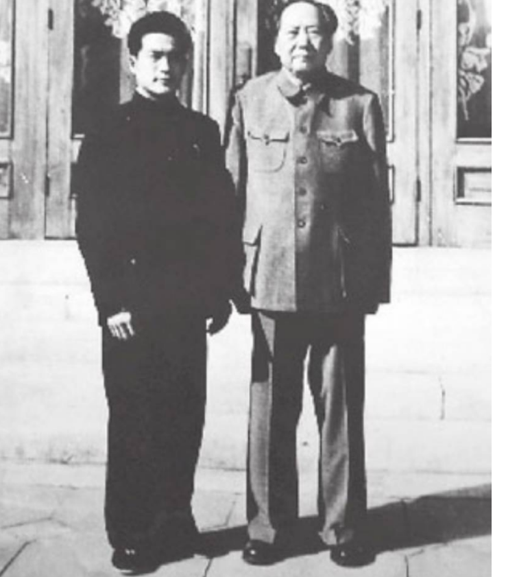 封耀松：毛泽东贴身警卫，主席亲自当“红娘”，他将主席视若如父