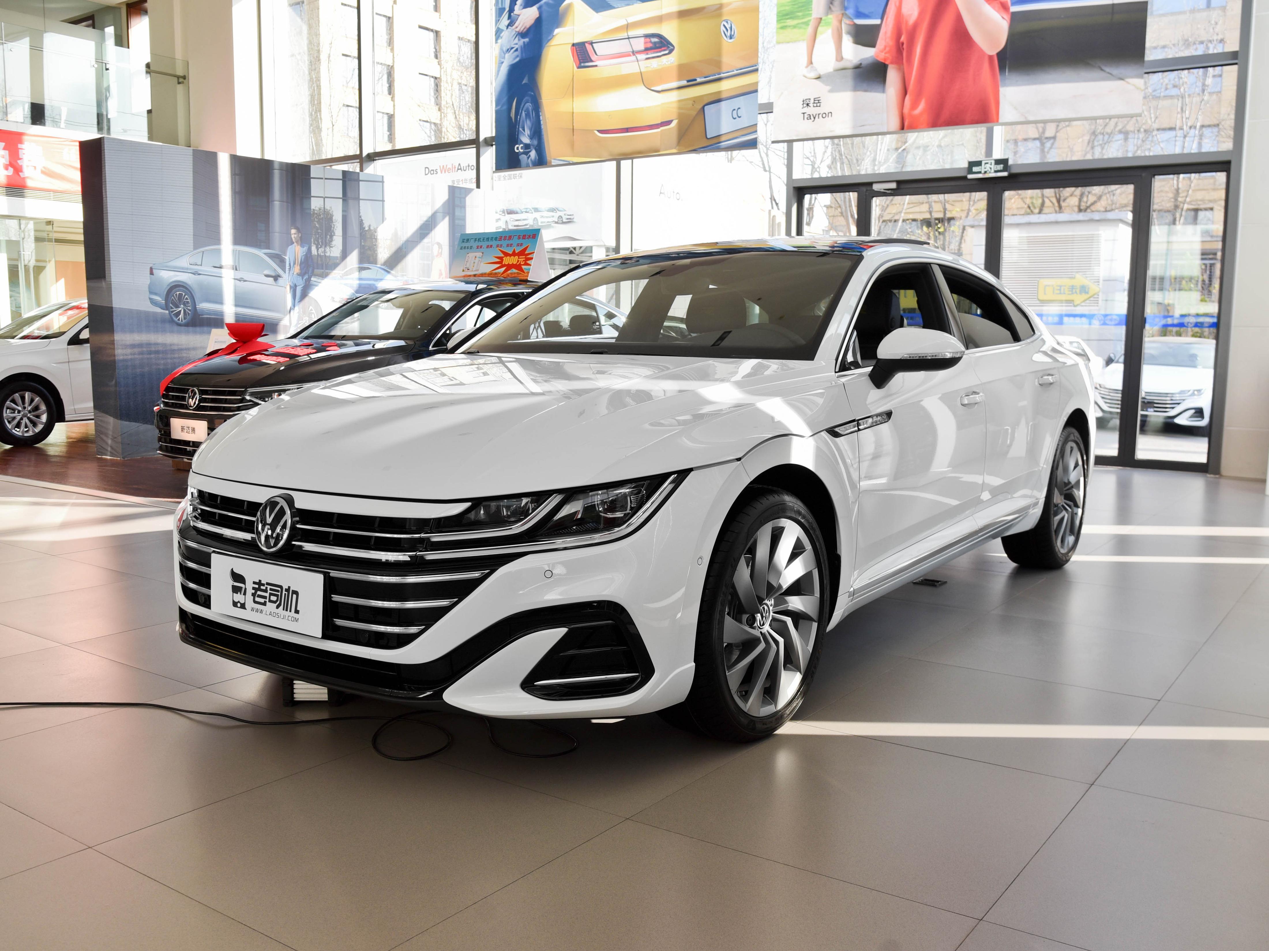 最美大众是否名不虚传,腿部空间超级大,实拍一汽-大众cc