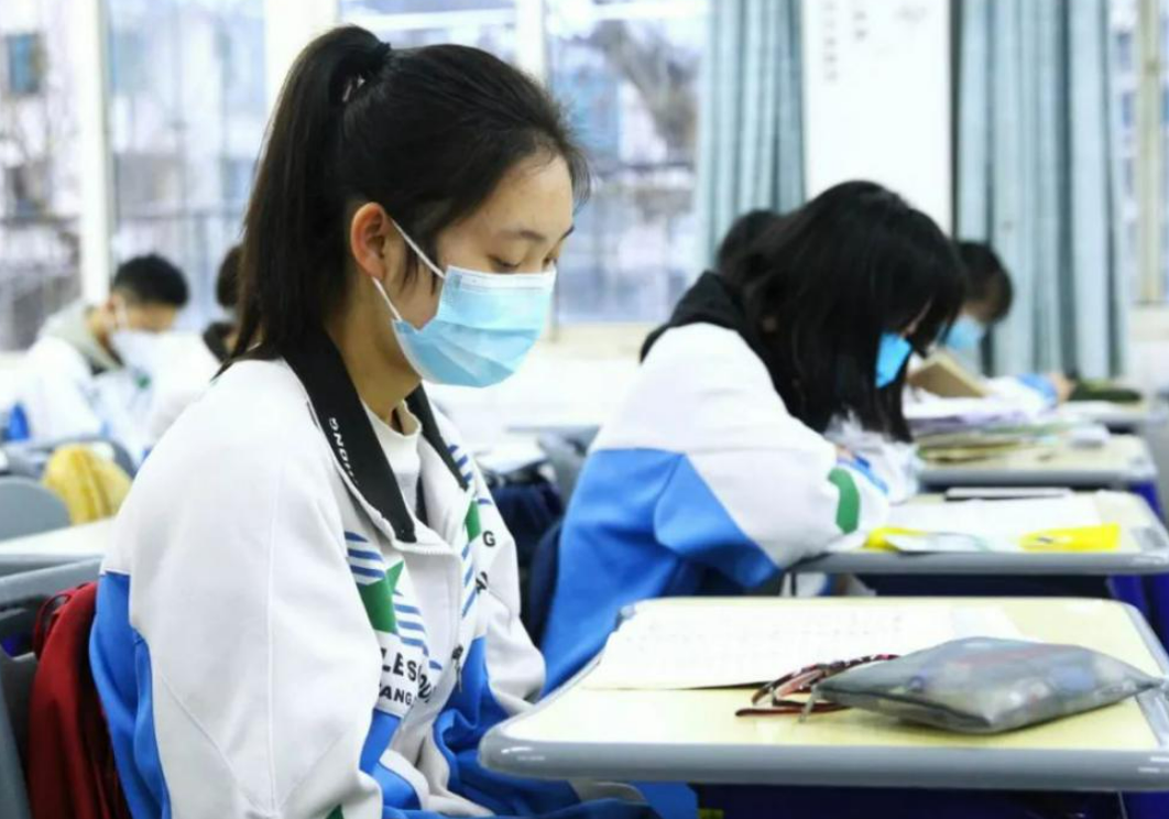 2022年高考迎来变化，未满足条件将无缘高考，成绩再好也无济于事